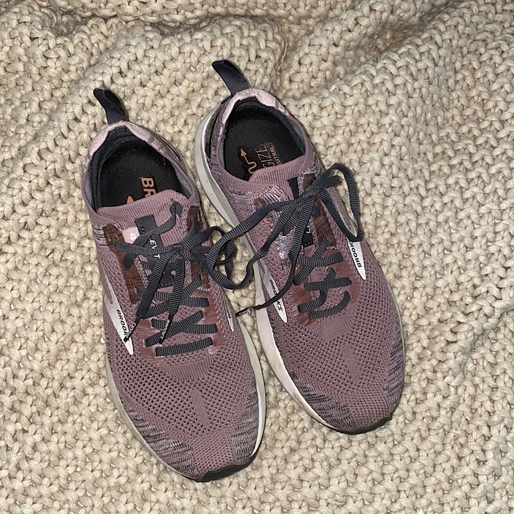 Brooks levitate 4 purple running shoes